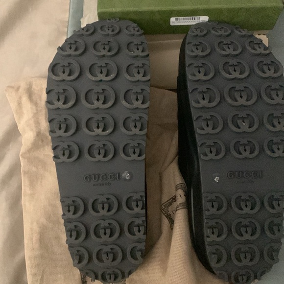 Gucci Size 42 Interlock Platform Slides - Picture 3 of 3